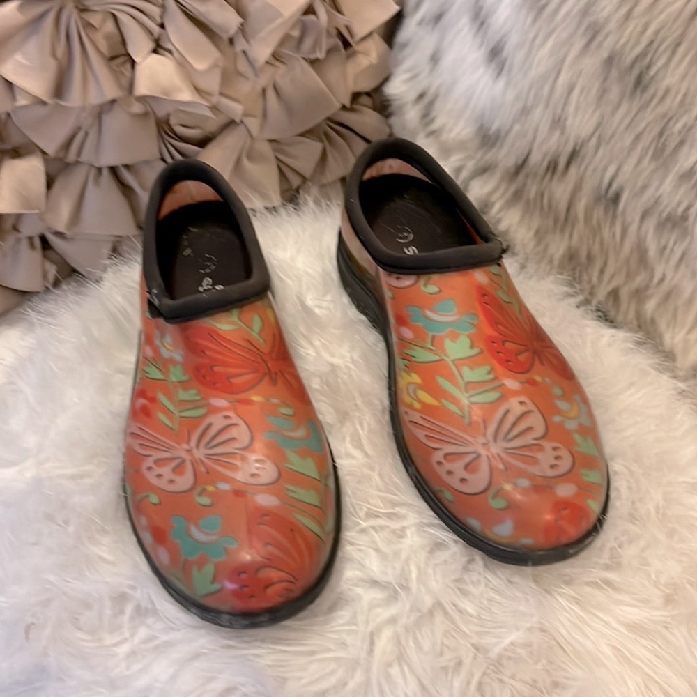 Sloggers Butterfly Floral Rubber Vinyl Gardening Clogs Sz 8